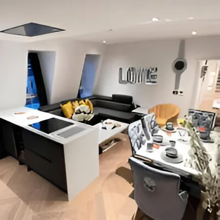 Reserve Amazing 2-Bedroom Penthouse In Marble Arch 74 London Exterior photo