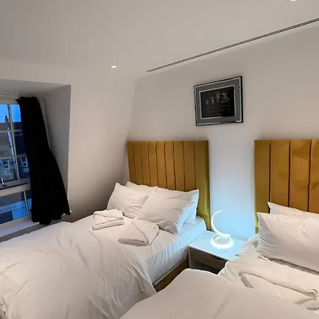 Reserve Amazing 2-Bedroom Penthouse In Marble Arch 74 London Exterior photo